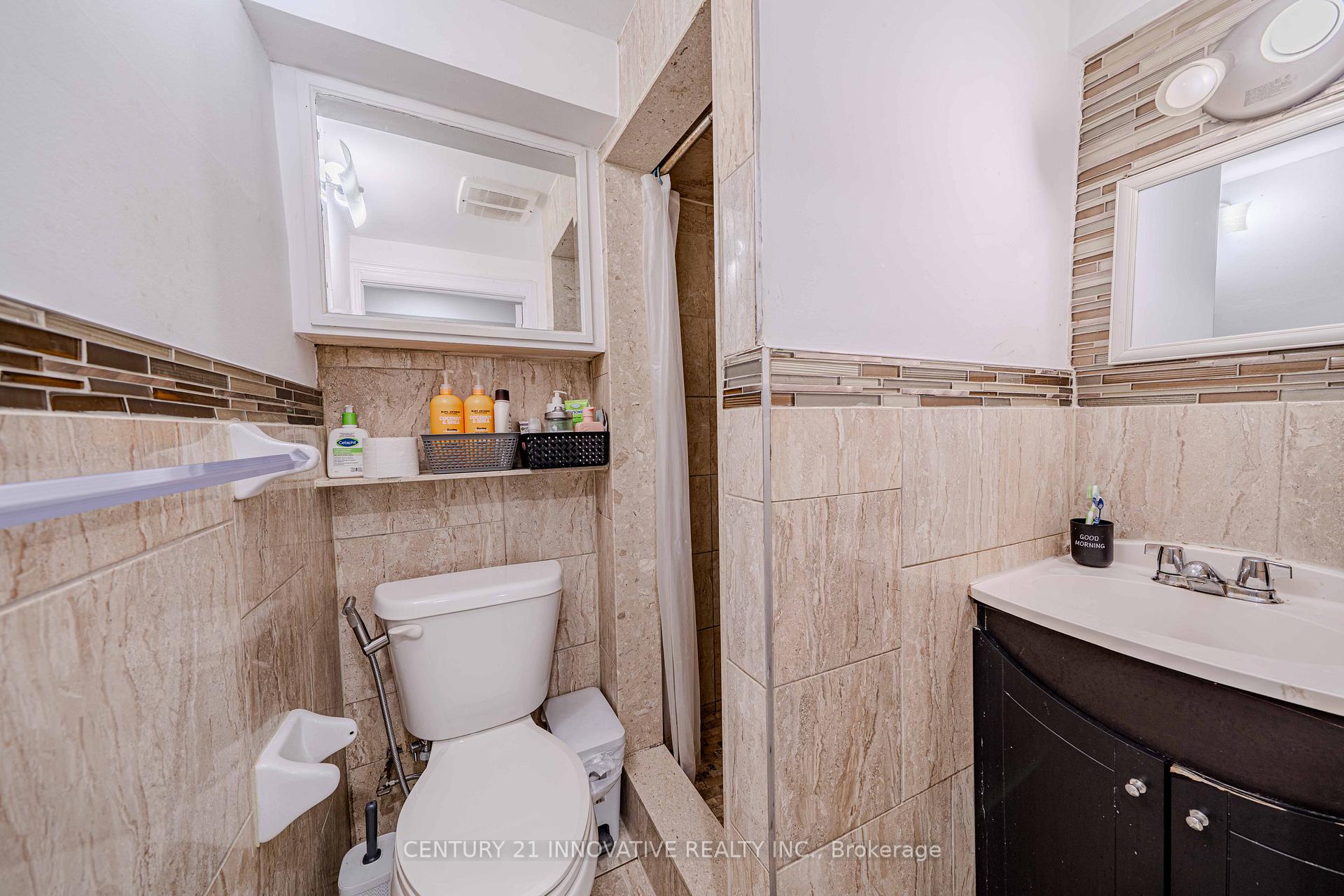 Photo 37 of 122 Cutters Crescent, Brampton, Fletcher's West — HOMEH