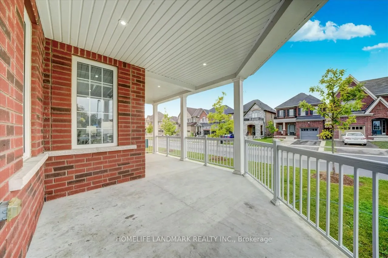 Photo 3 of 1840 William Lott Drive, Oshawa, Taunton — HOMEH
