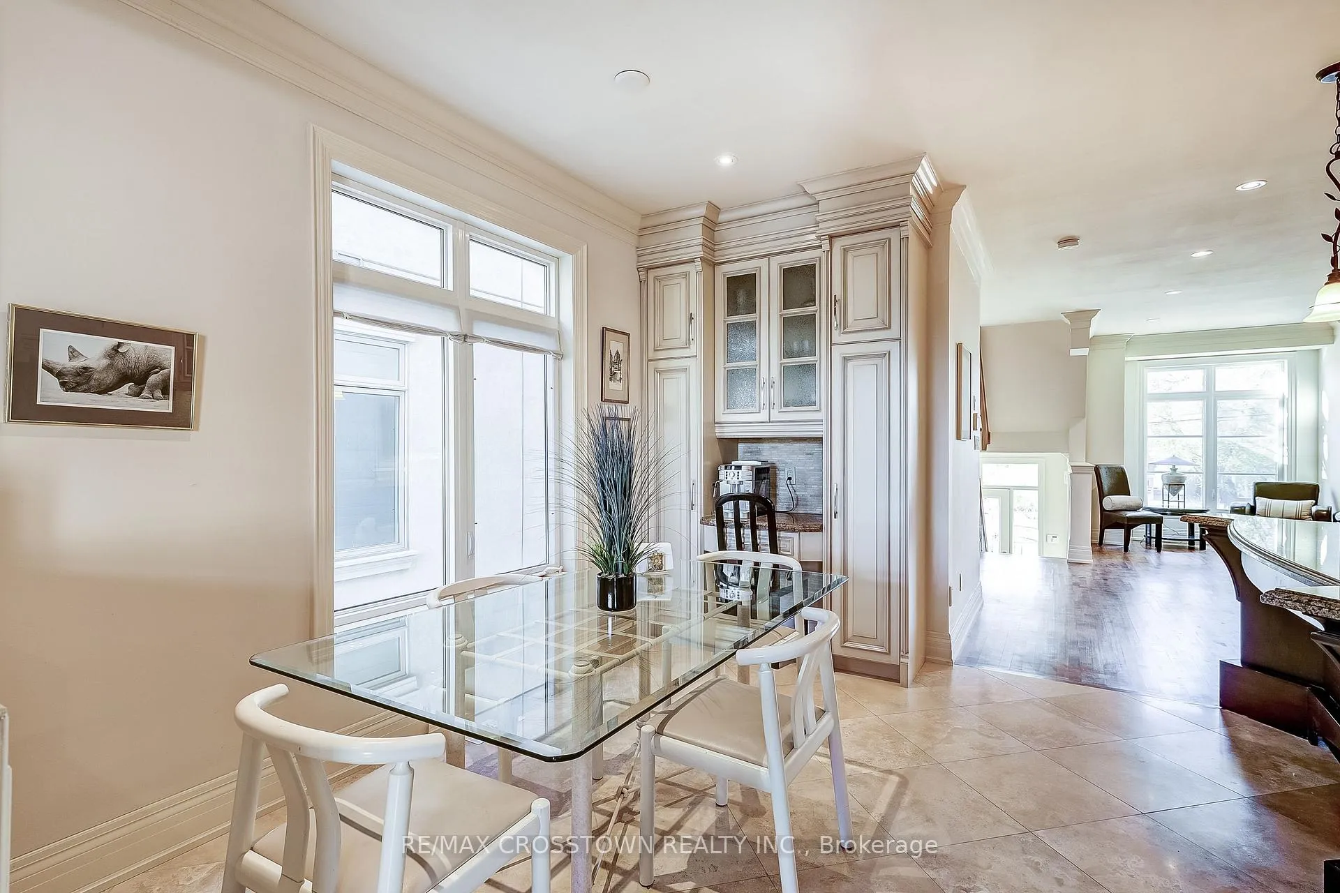 Photo 11 of 8293 Kipling Avenue, Vaughan, West Woodbridge — HOMEH