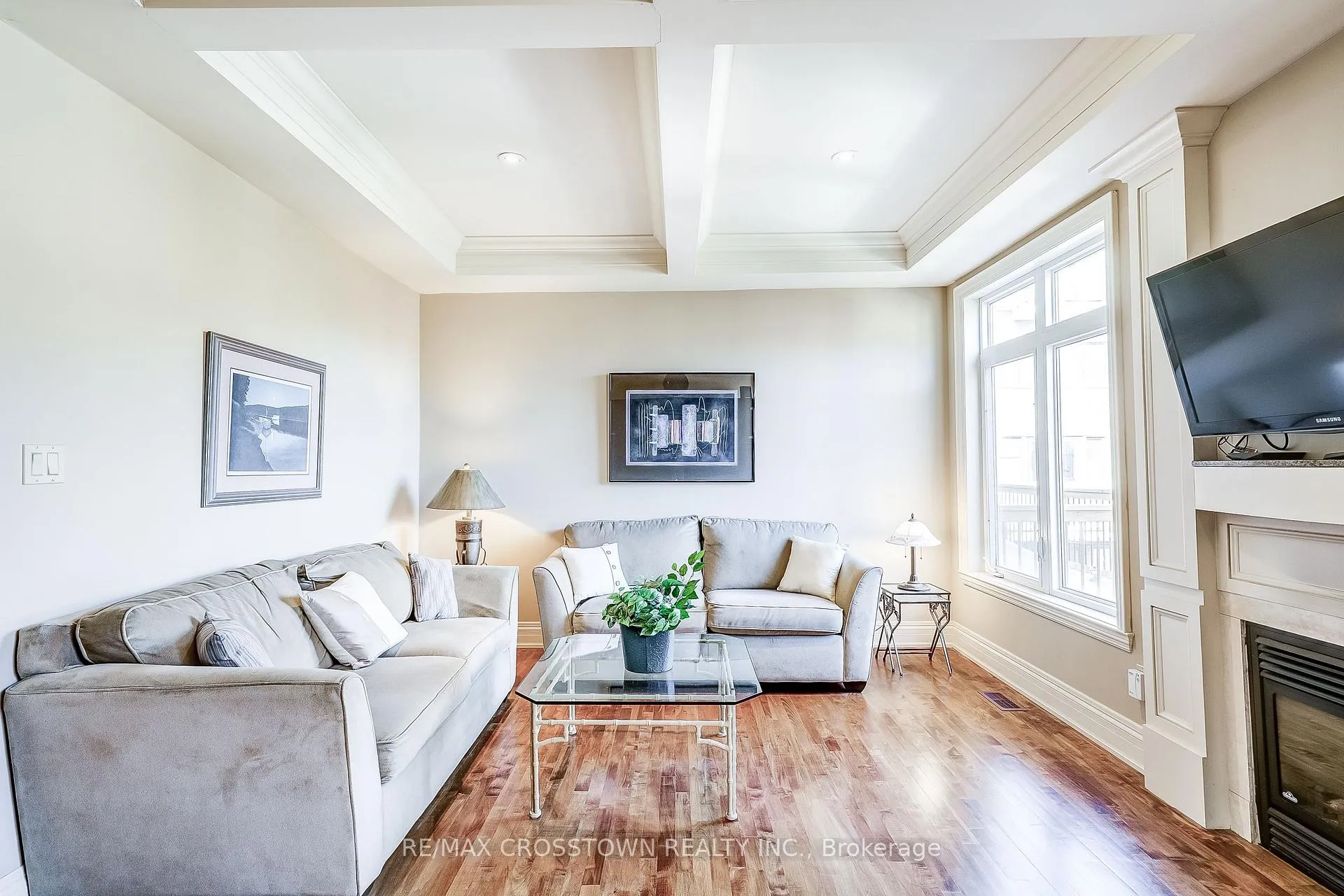 Photo 15 of 8293 Kipling Avenue, Vaughan, West Woodbridge — HOMEH