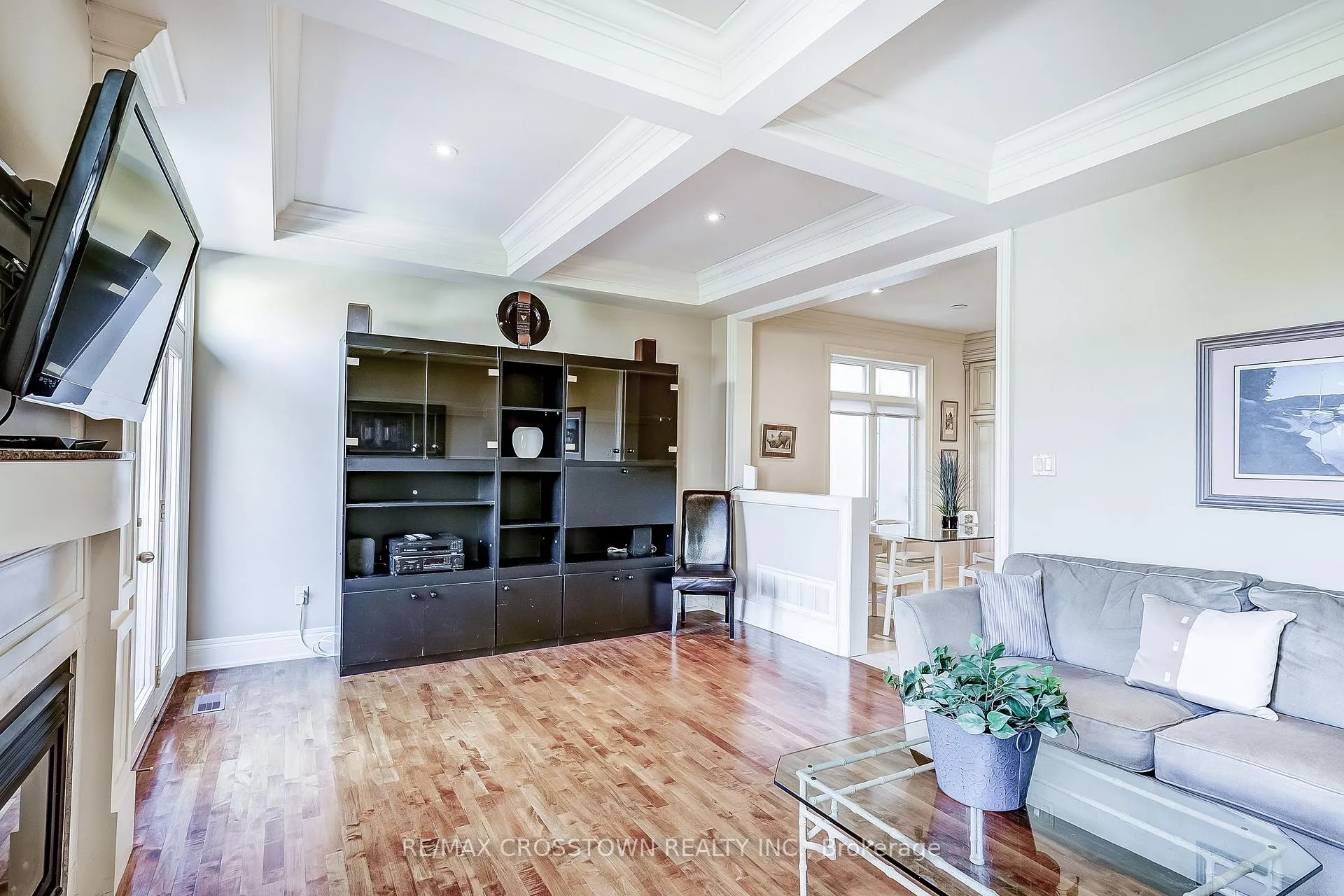 Photo 16 of 8293 Kipling Avenue, Vaughan, West Woodbridge — HOMEH
