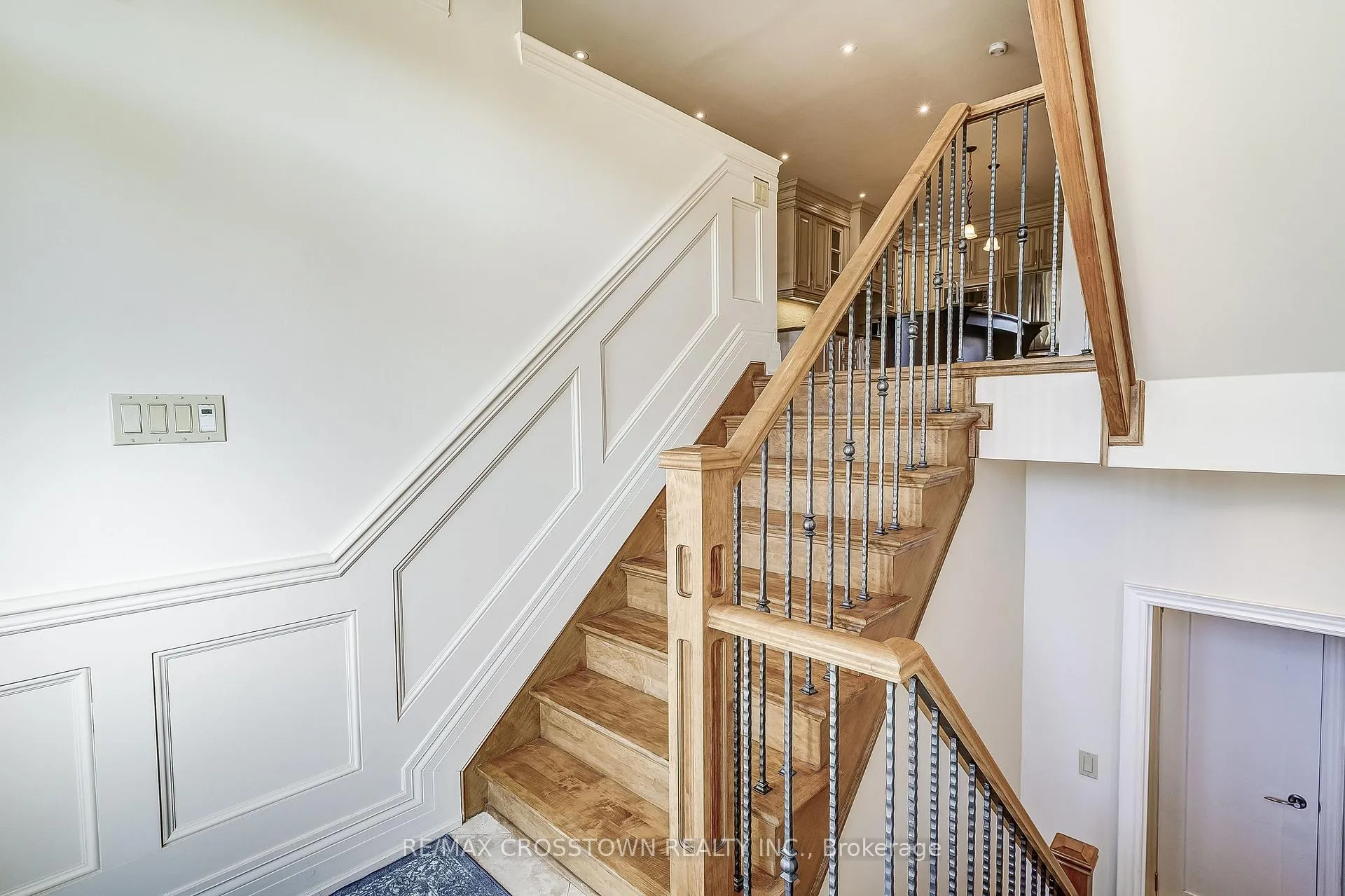 Photo 26 of 8293 Kipling Avenue, Vaughan, West Woodbridge — HOMEH