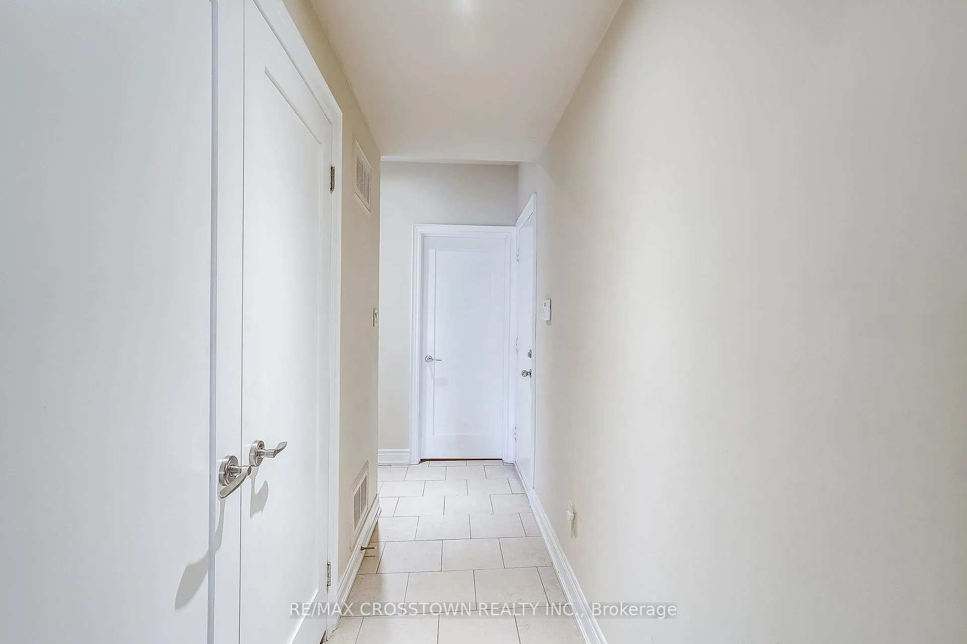 Photo 27 of 8293 Kipling Avenue, Vaughan, West Woodbridge — HOMEH