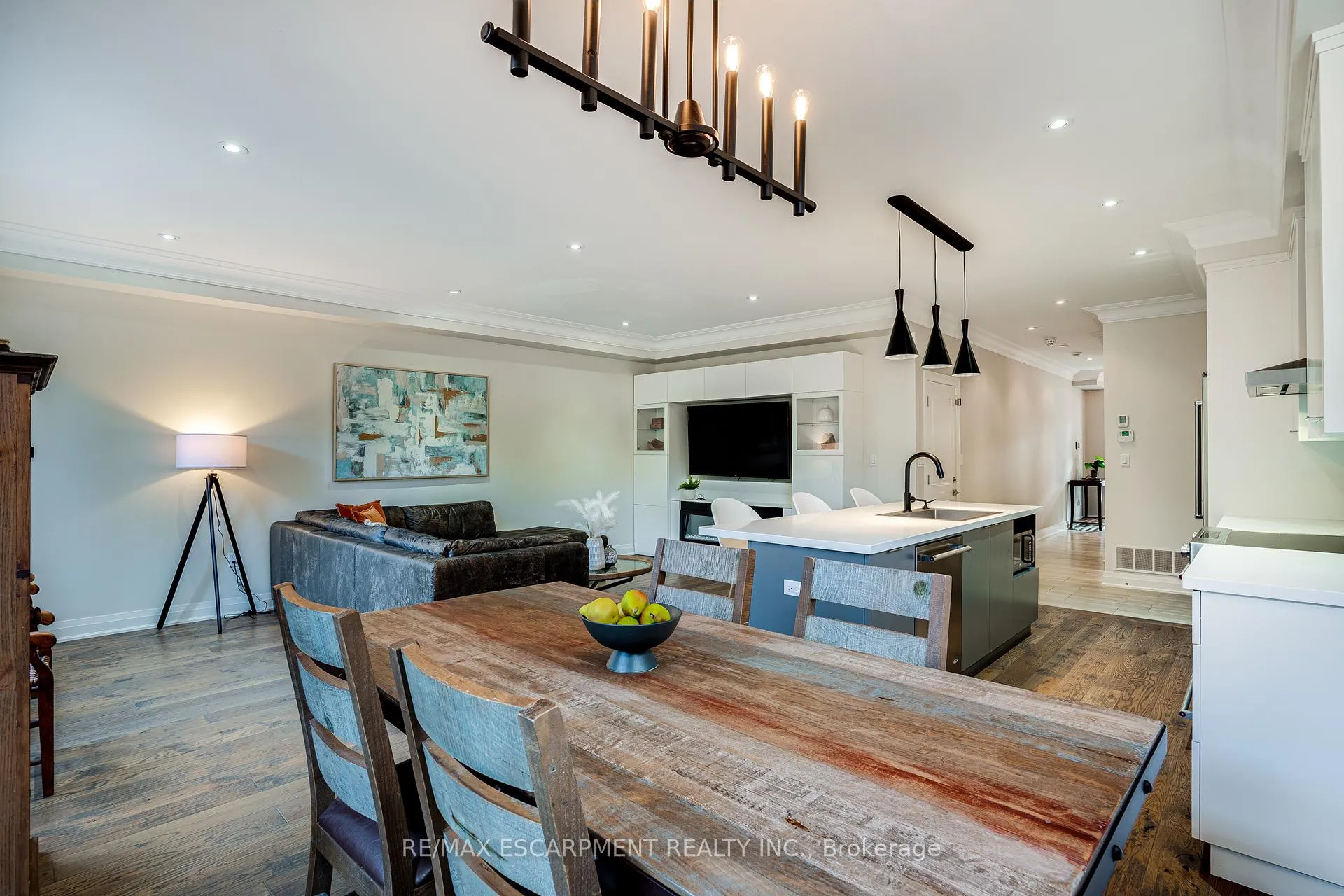 Photo 14 of 201 Hatt Street, Hamilton, Dundas — HOMEH