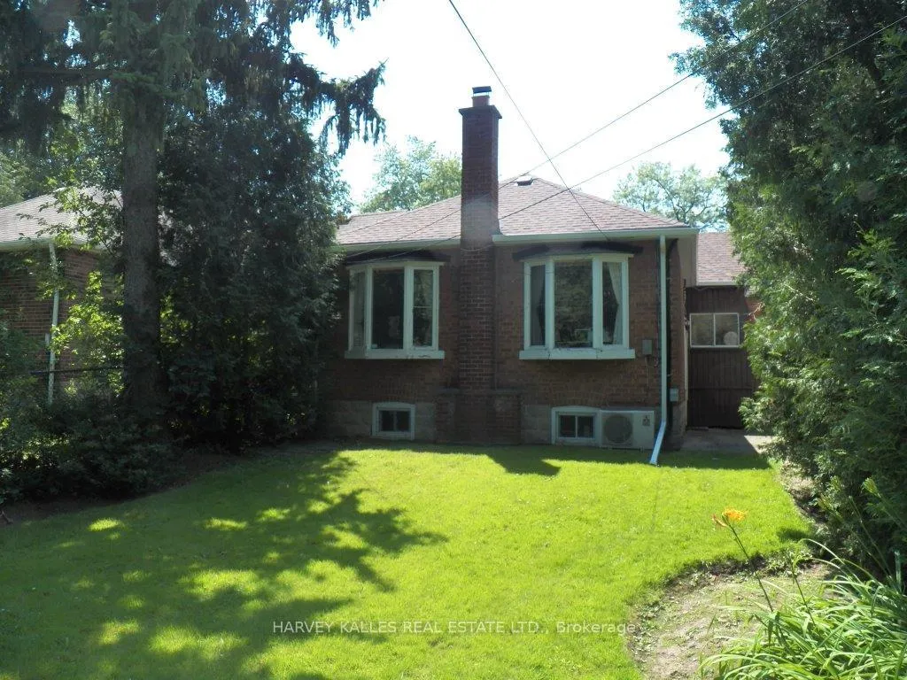 Photo 5 of 85 Yonge Boulevard, Toronto, Bedford Park-Nortown — HOMEH