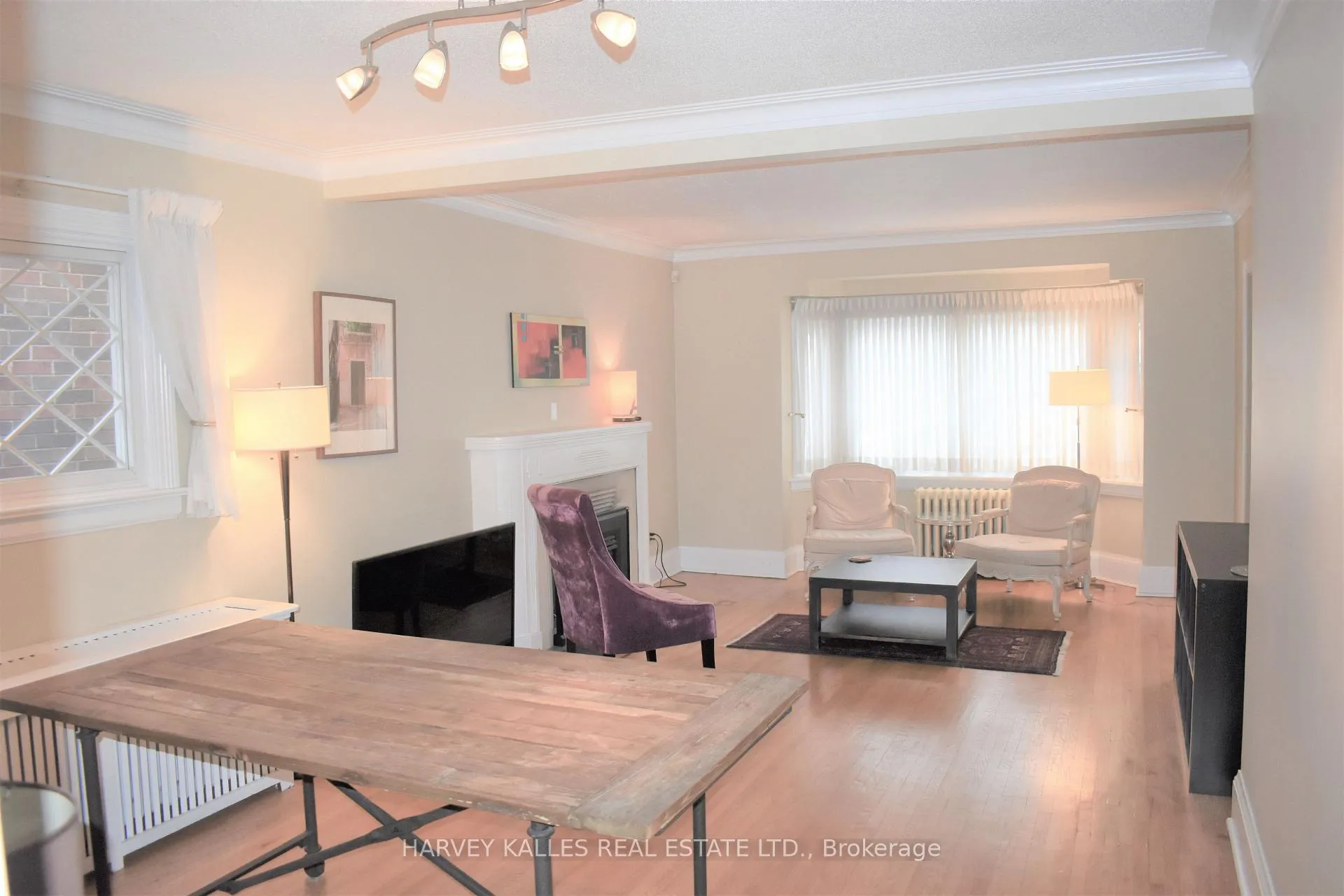 Photo 10 of 85 Yonge Boulevard, Toronto, Bedford Park-Nortown — HOMEH