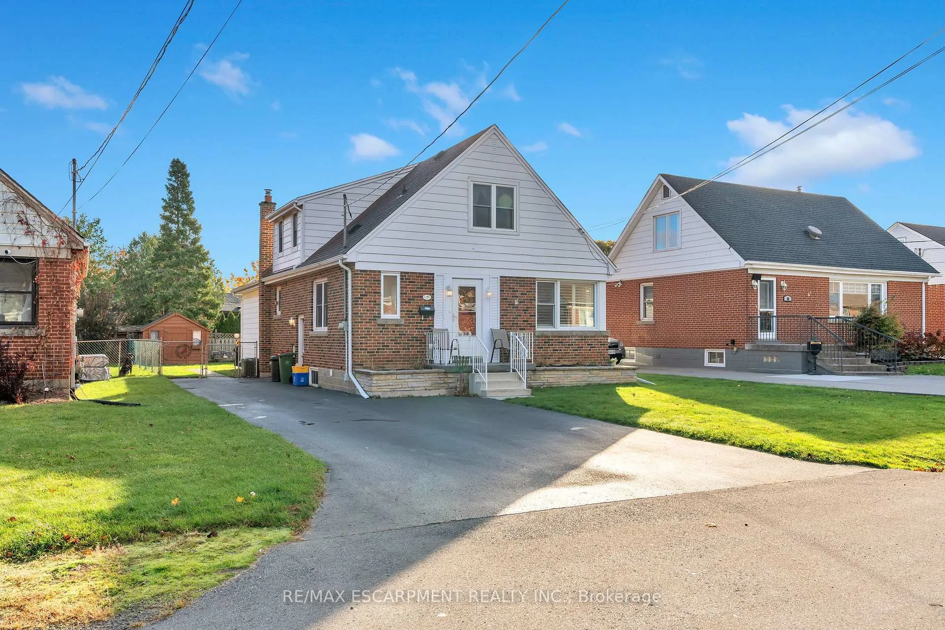 Photo 3 of 67 Galbraith Drive, Hamilton, Stoney Creek — HOMEH