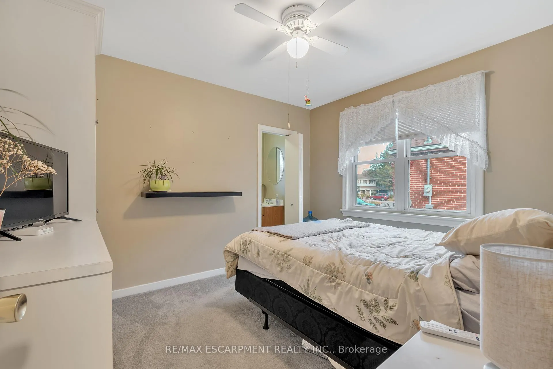Photo 17 of 67 Galbraith Drive, Hamilton, Stoney Creek — HOMEH