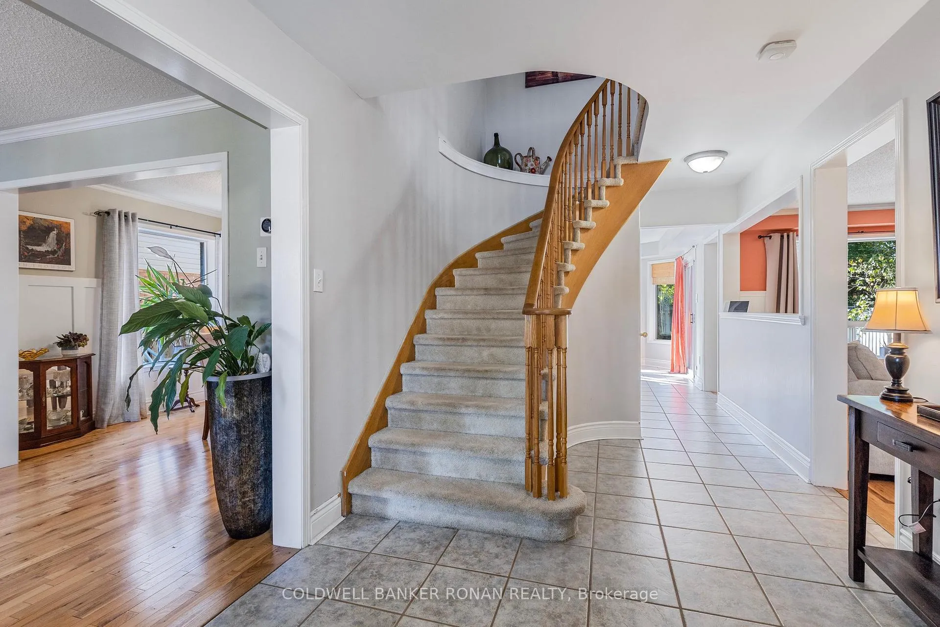 Photo 5 of 5 Coburn Crescent, New Tecumseth, Beeton — HOMEH