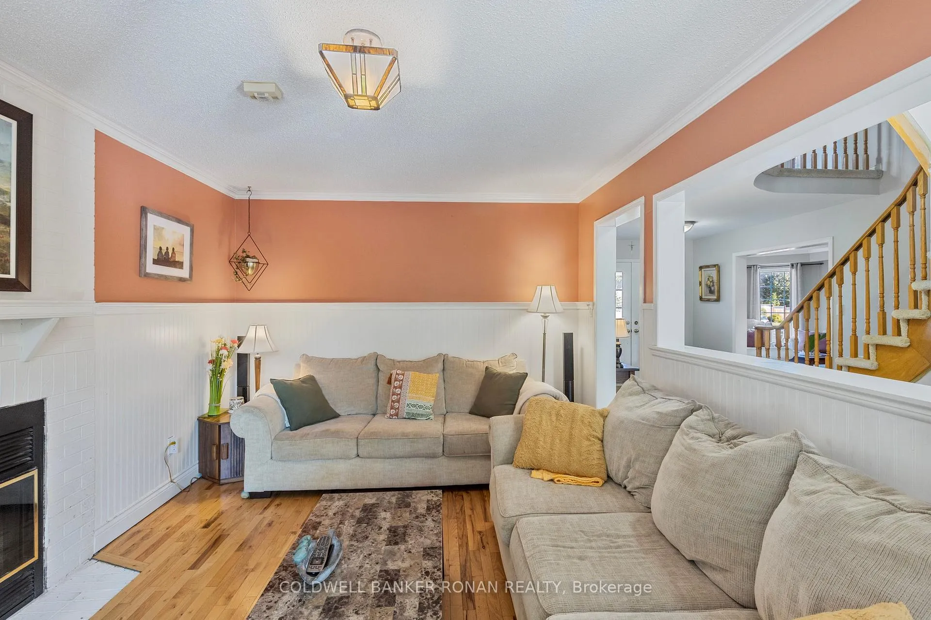 Photo 7 of 5 Coburn Crescent, New Tecumseth, Beeton — HOMEH