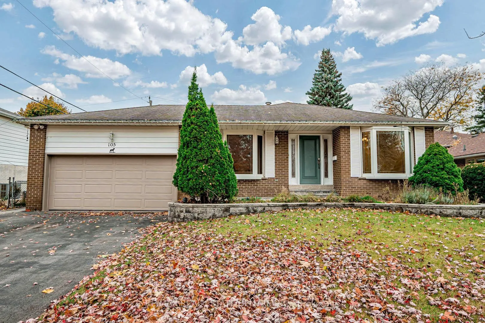 Photo 1 of 105 Drakefield Road, Markham, Bullock — HOMEH
