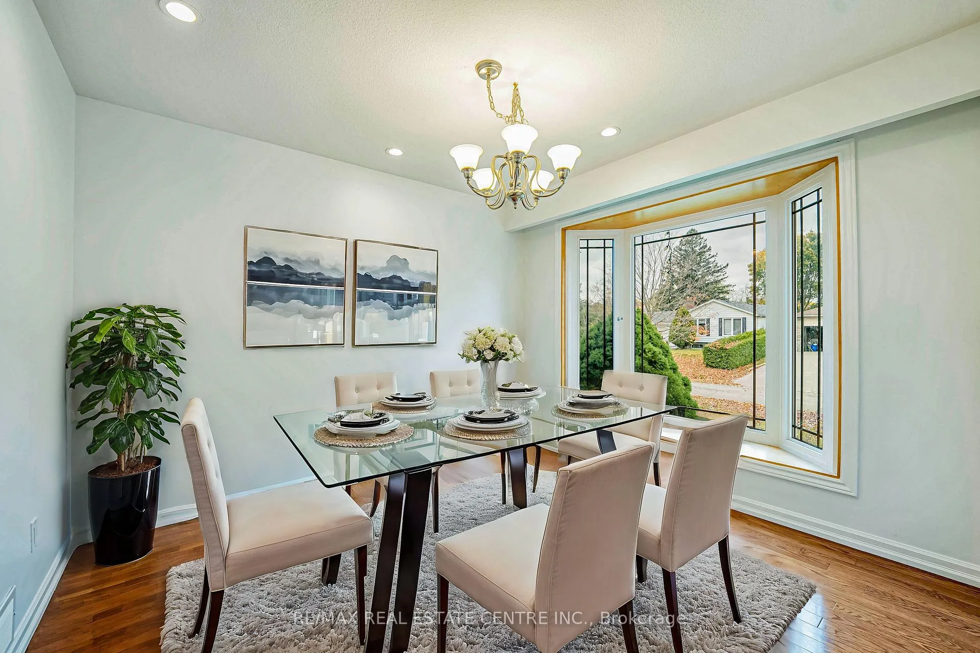 Photo 11 of 105 Drakefield Road, Markham, Bullock — HOMEH