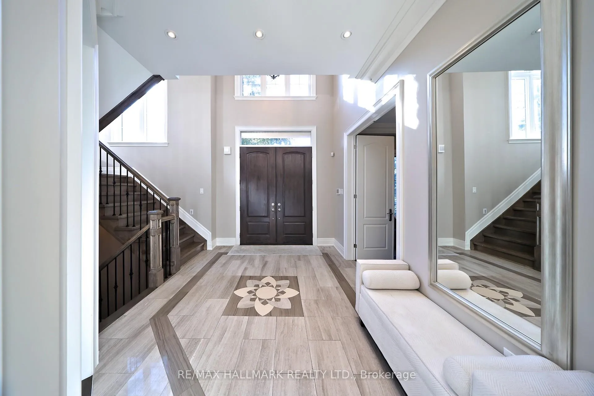 Photo 2 of 46 Proctor Avenue, Markham, Grandview — HOMEH