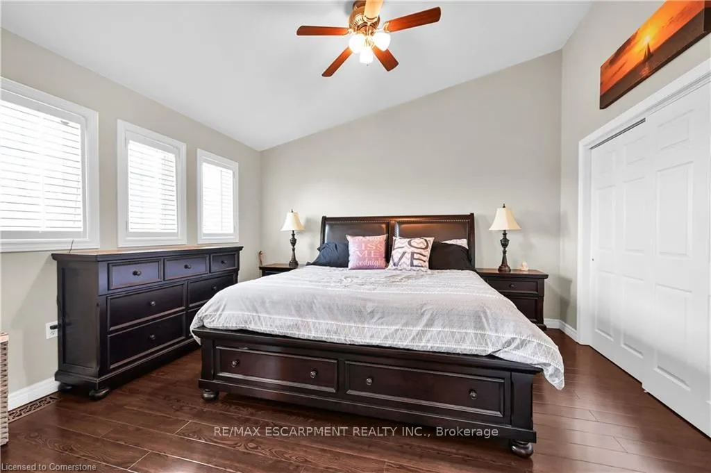Photo 12 of 194 Gatestone Drive, Hamilton, Stoney Creek Mountain — HOMEH