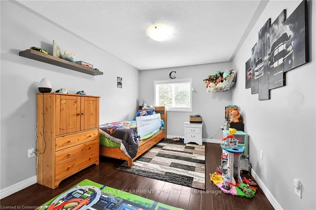 Photo 16 of 194 Gatestone Drive, Hamilton, Stoney Creek Mountain — HOMEH