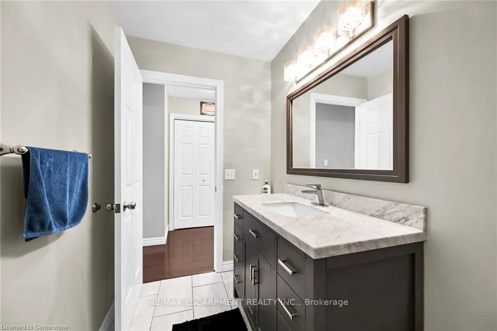 Photo 19 of 194 Gatestone Drive, Hamilton, Stoney Creek Mountain — HOMEH