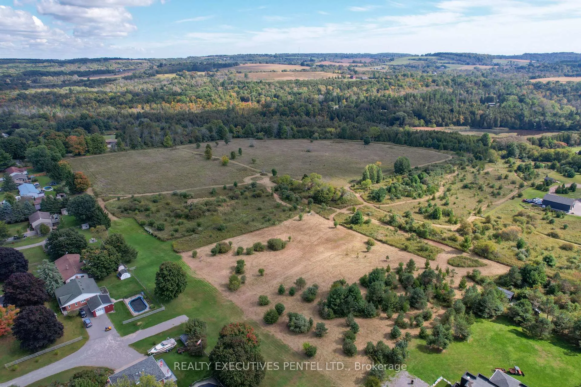 Photo 6 of 3091 Harwood Road, Hamilton Township, Rural Hamilton — HOMEH
