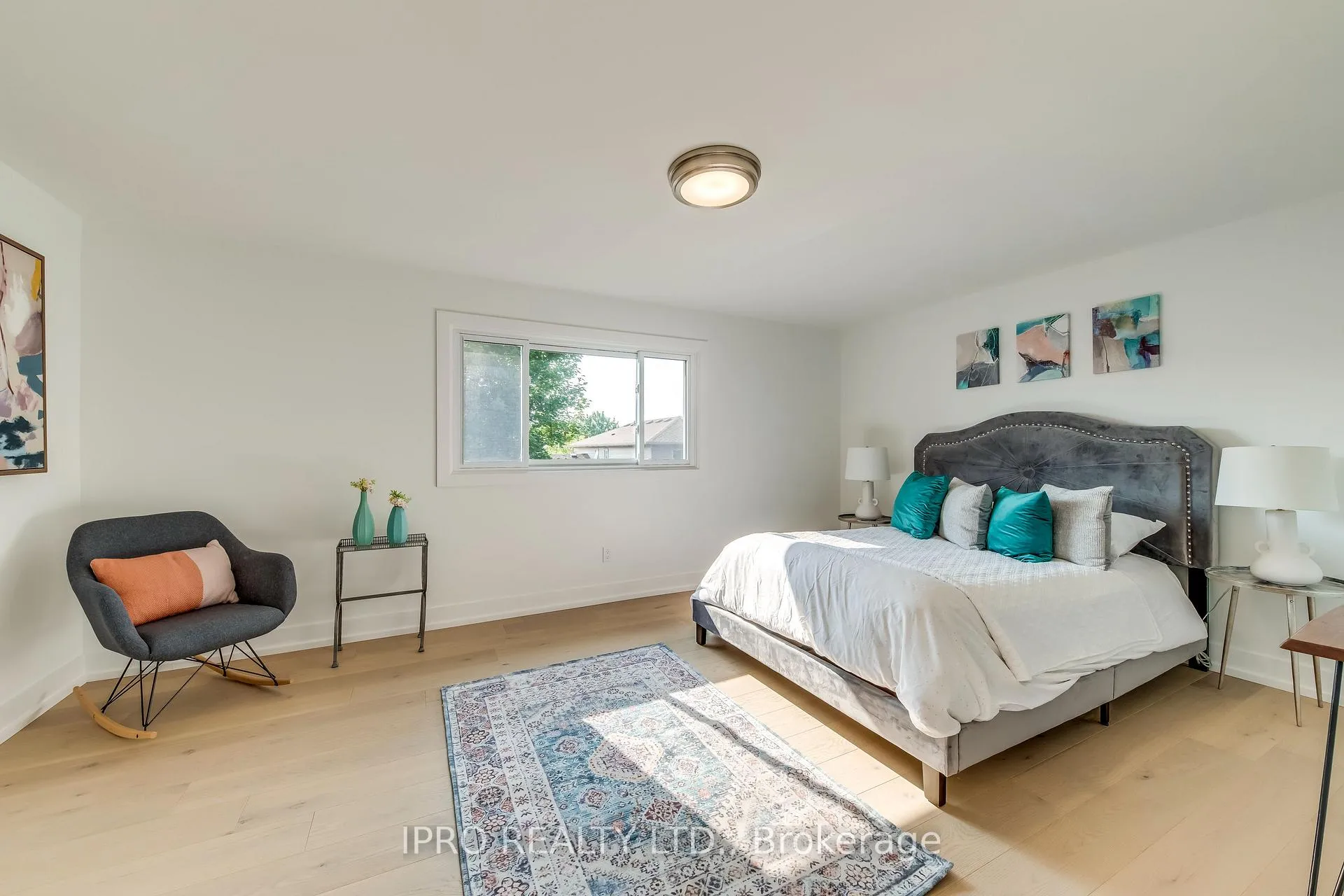 Photo 22 of 45 Karsh Crescent, Hamilton, Waterdown — HOMEH