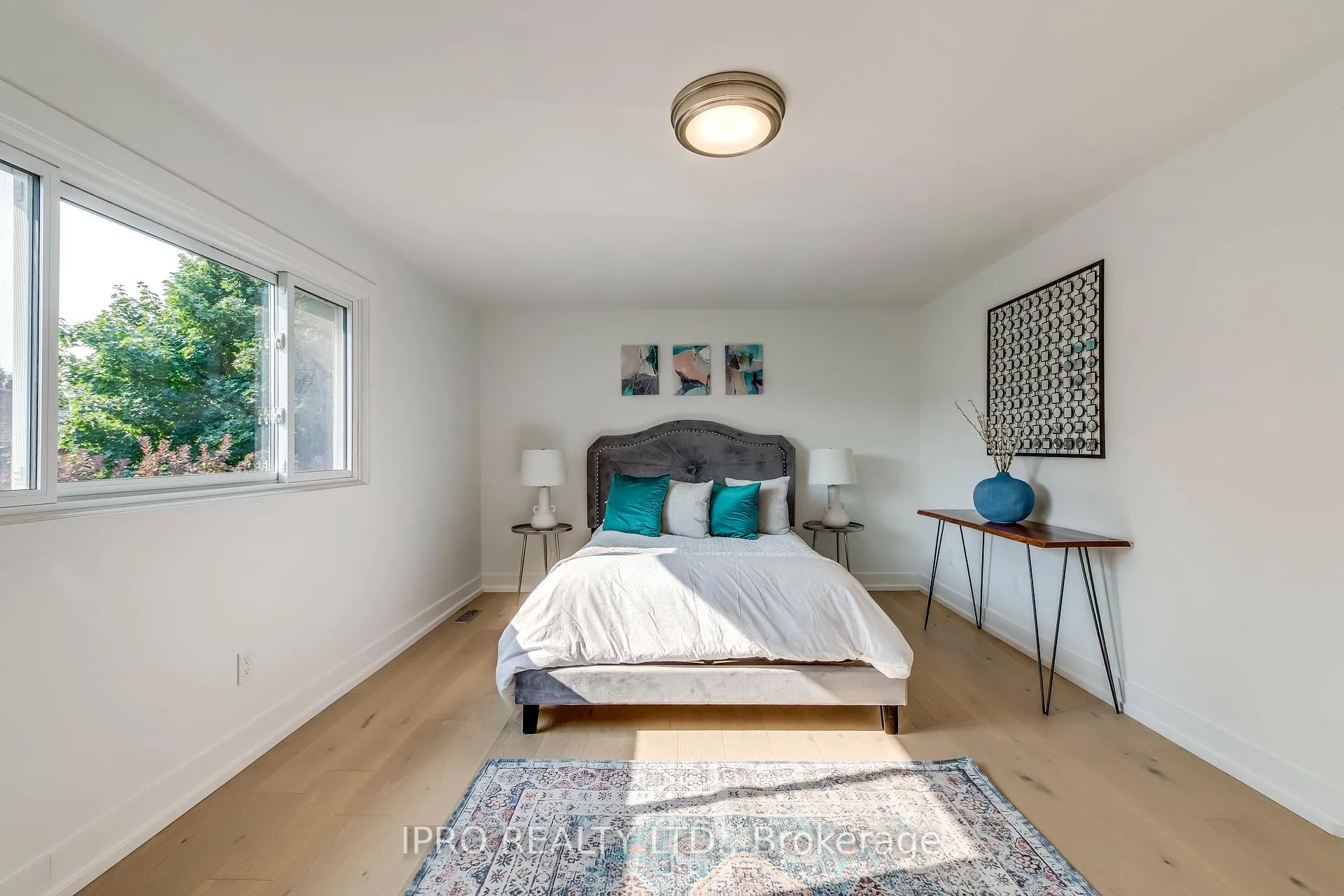 Photo 23 of 45 Karsh Crescent, Hamilton, Waterdown — HOMEH