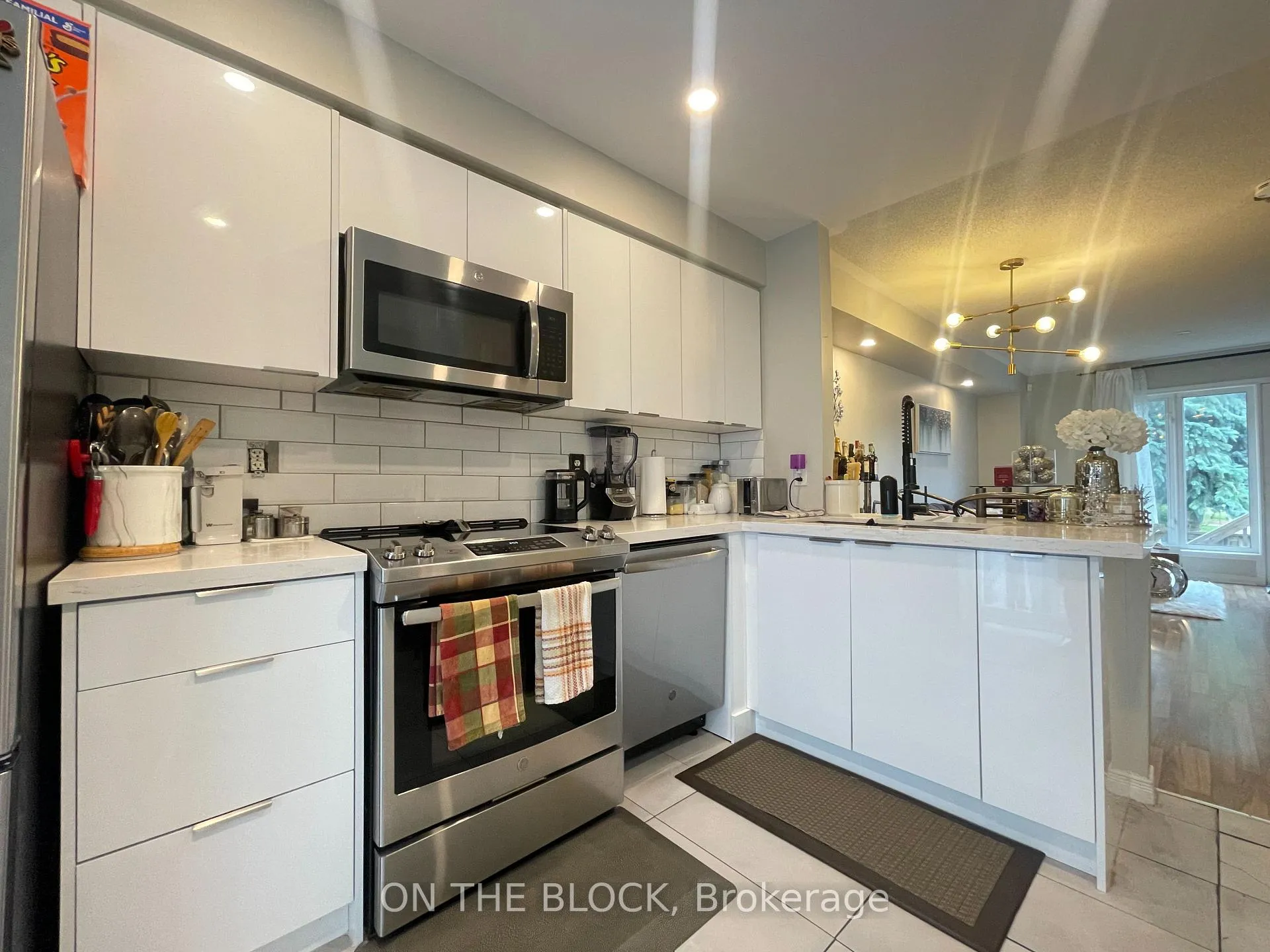 Photo 5 of Unit 106, 1775 Valley Farm Road, Pickering, Town Centre — HOMEH