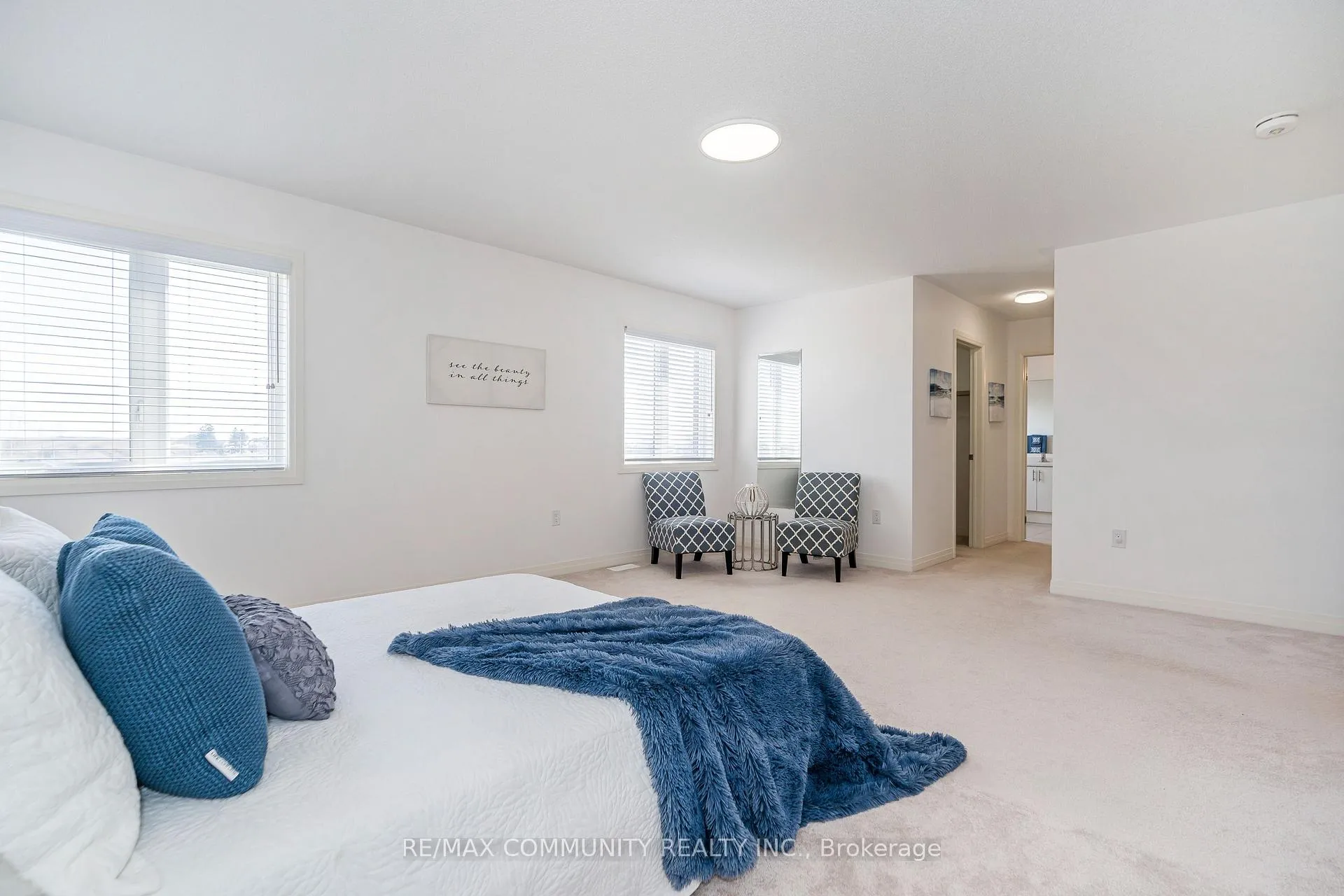 Photo 18 of 35 Yacht Drive, Clarington, Bowmanville — HOMEH