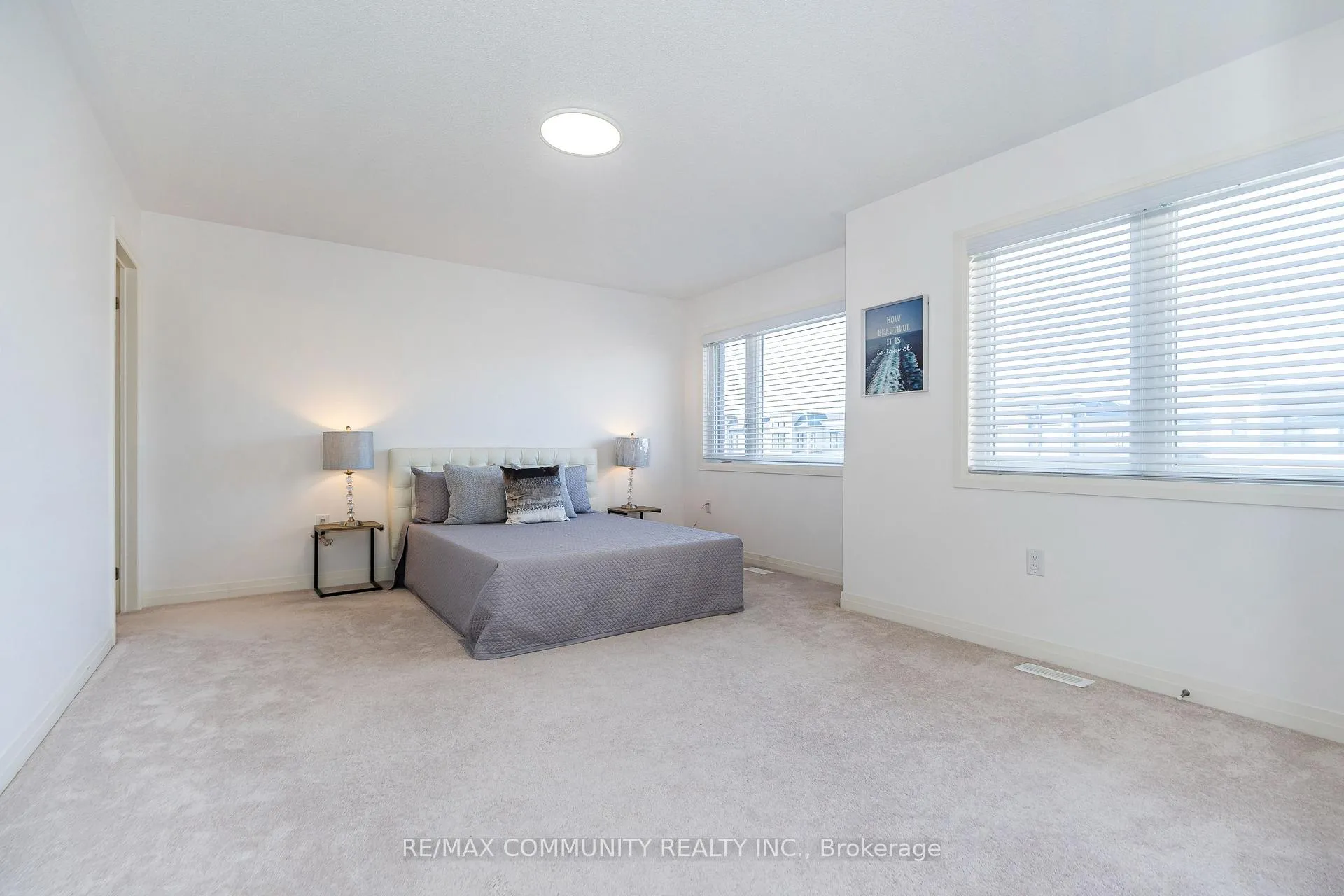 Photo 22 of 35 Yacht Drive, Clarington, Bowmanville — HOMEH