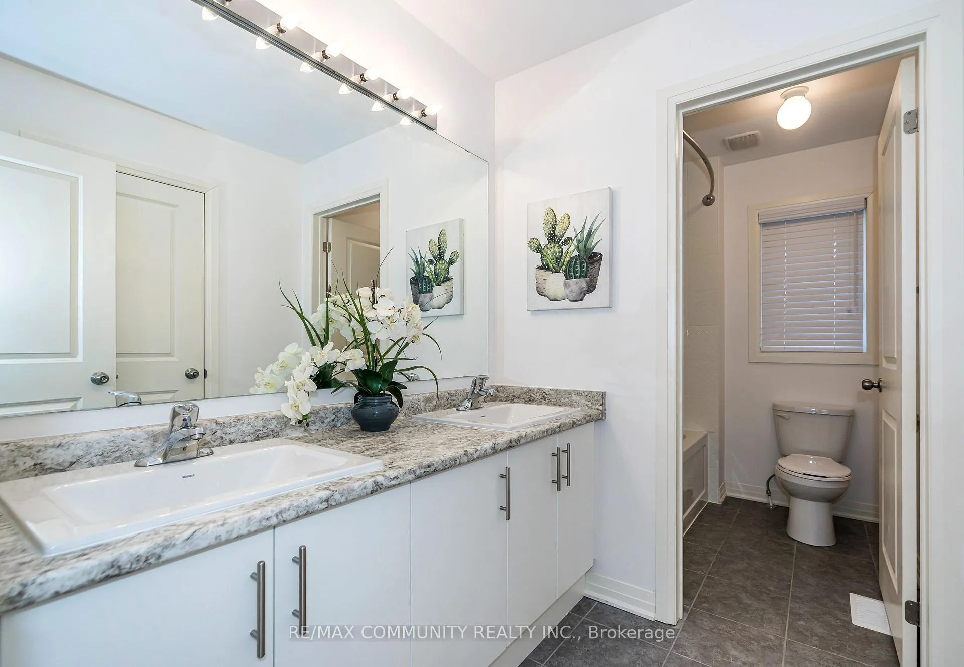 Photo 28 of 35 Yacht Drive, Clarington, Bowmanville — HOMEH