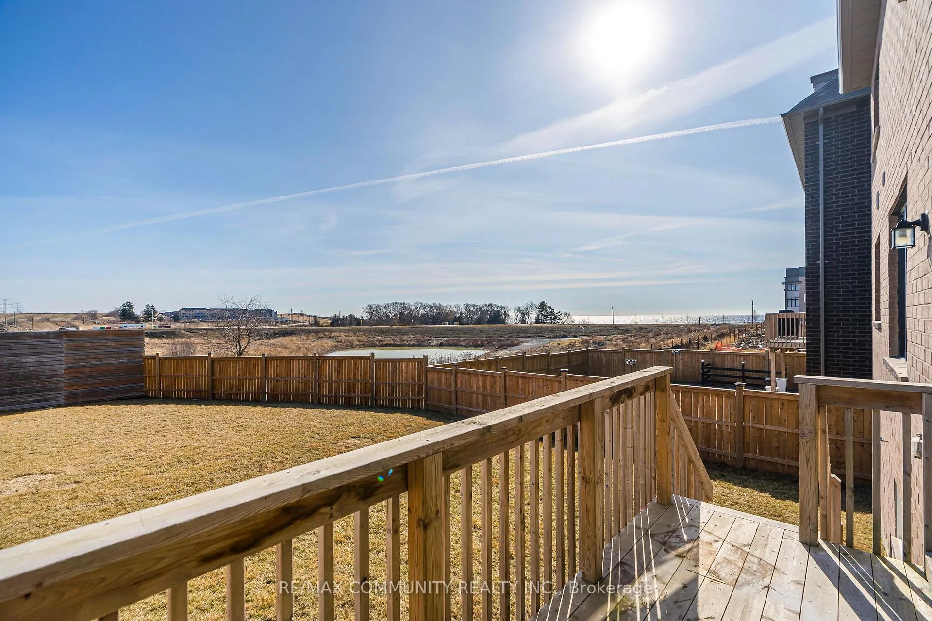 Photo 30 of 35 Yacht Drive, Clarington, Bowmanville — HOMEH