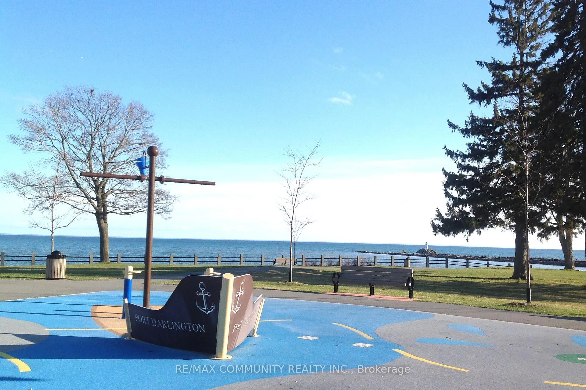 Photo 38 of 35 Yacht Drive, Clarington, Bowmanville — HOMEH
