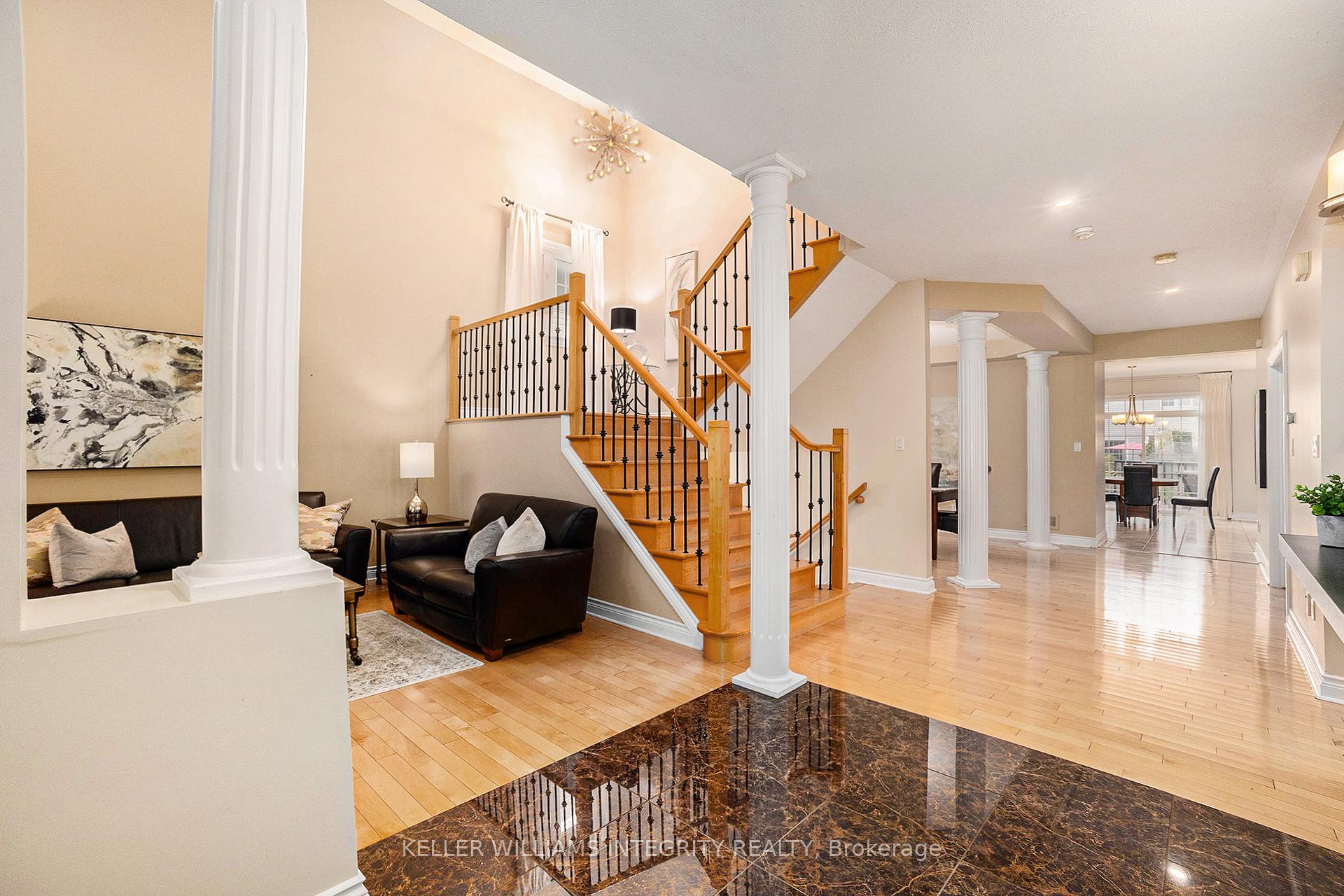 Photo 3 of 346 Blackleaf Drive, Ottawa, Barrhaven - Stonebridge — HOMEH