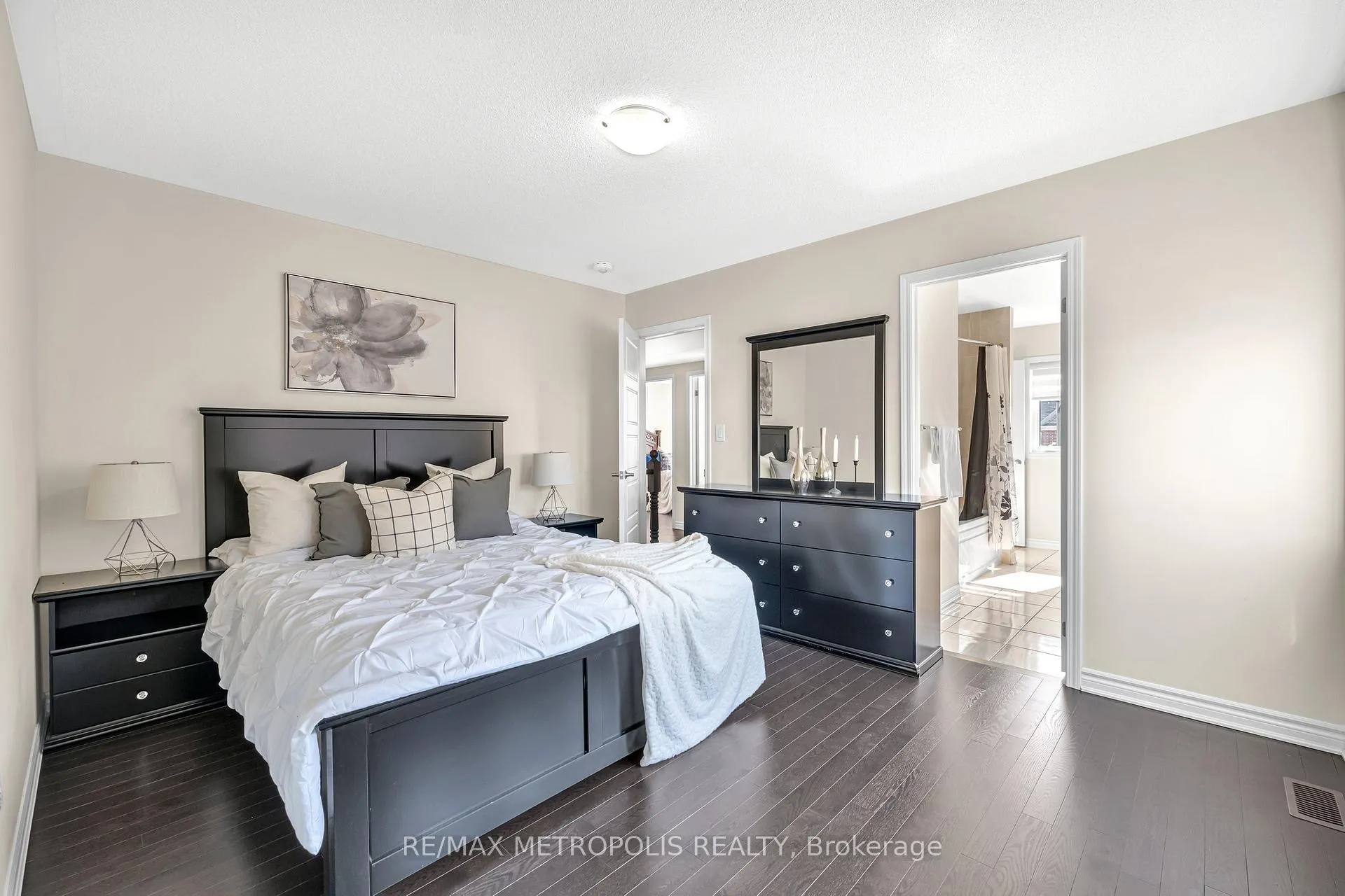 Photo 20 of 55 Westfield Drive, Whitby, Rural Whitby — HOMEH
