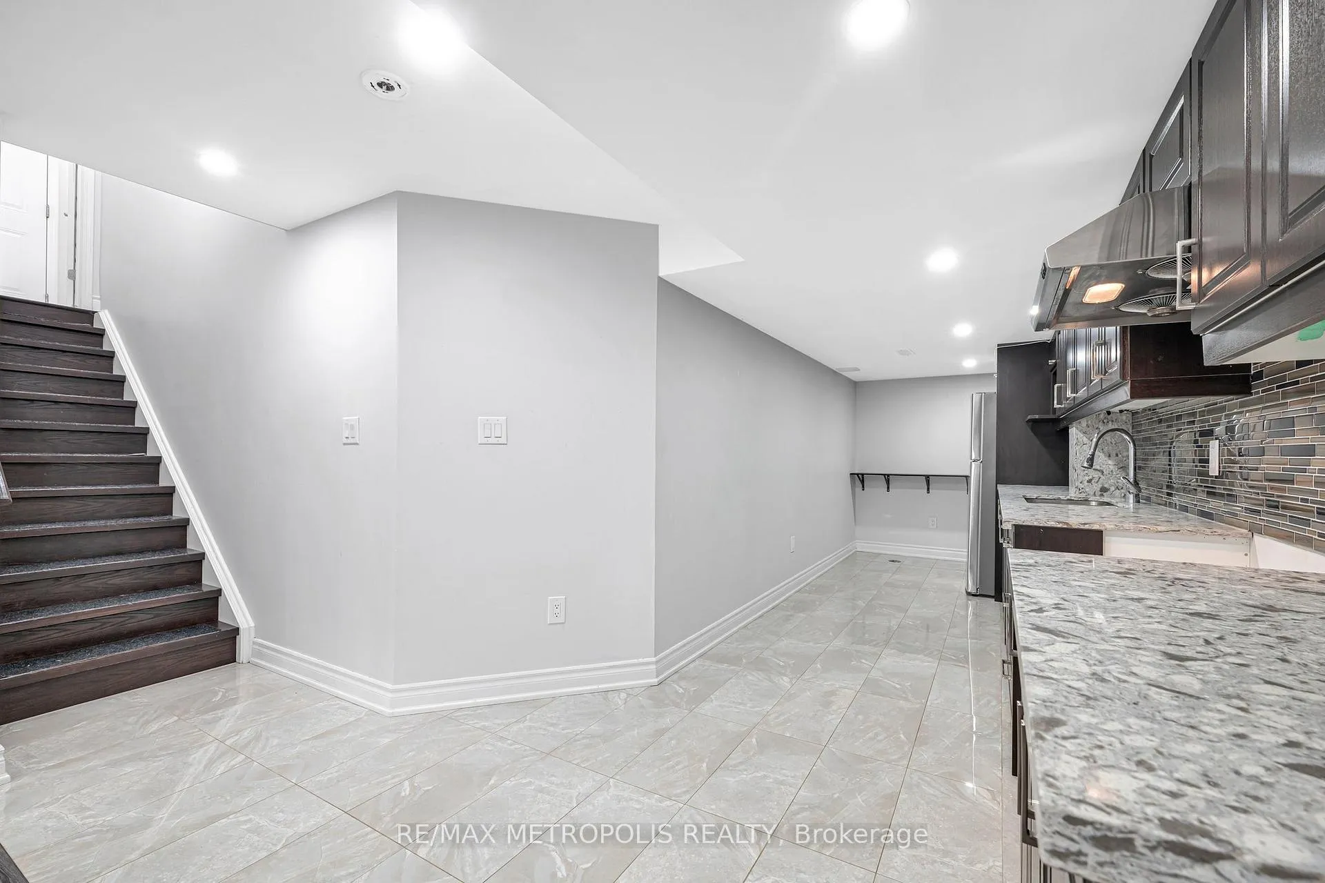 Photo 23 of 55 Westfield Drive, Whitby, Rural Whitby — HOMEH