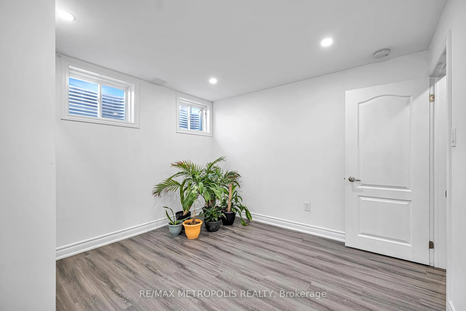 Photo 30 of 55 Westfield Drive, Whitby, Rural Whitby — HOMEH
