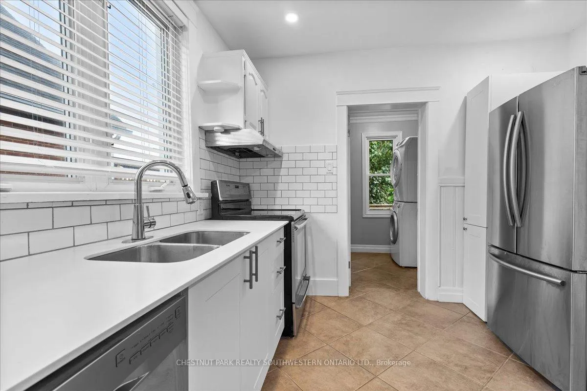 Photo 18 of 12 Onward Avenue, Kitchener, King East — HOMEH