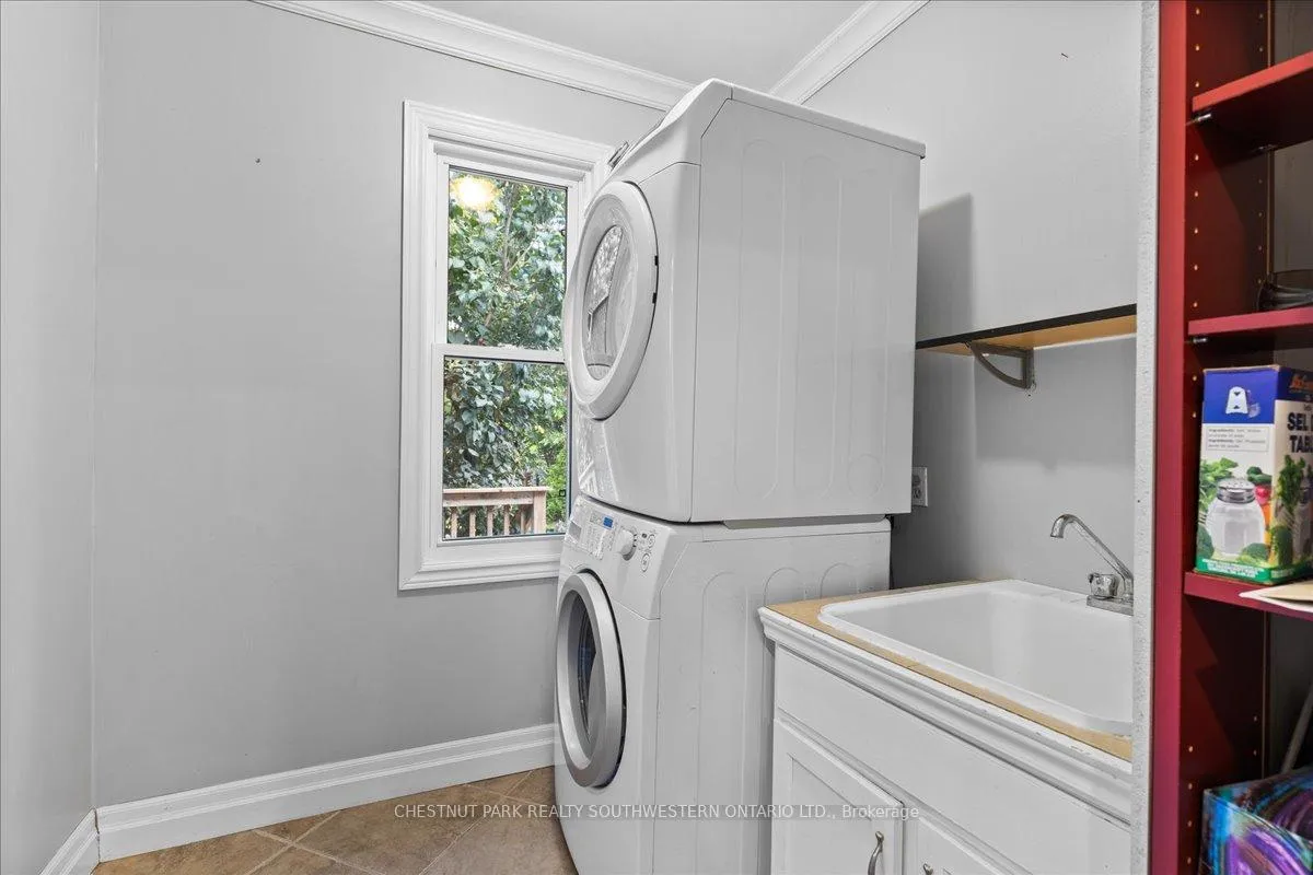 Photo 21 of 12 Onward Avenue, Kitchener, King East — HOMEH