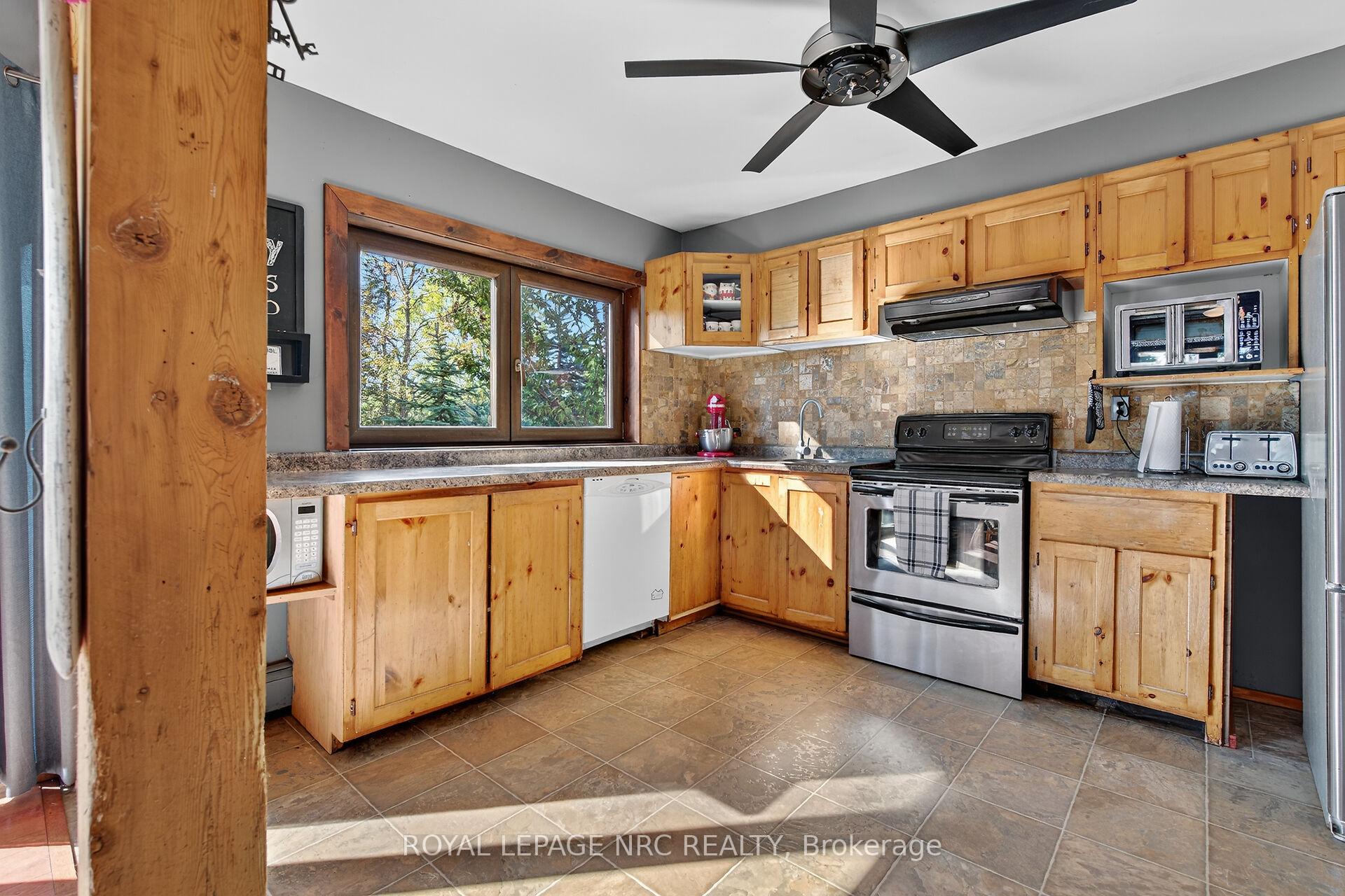 Photo 2 of 10 Kimber Road, Haldimand — HOMEH