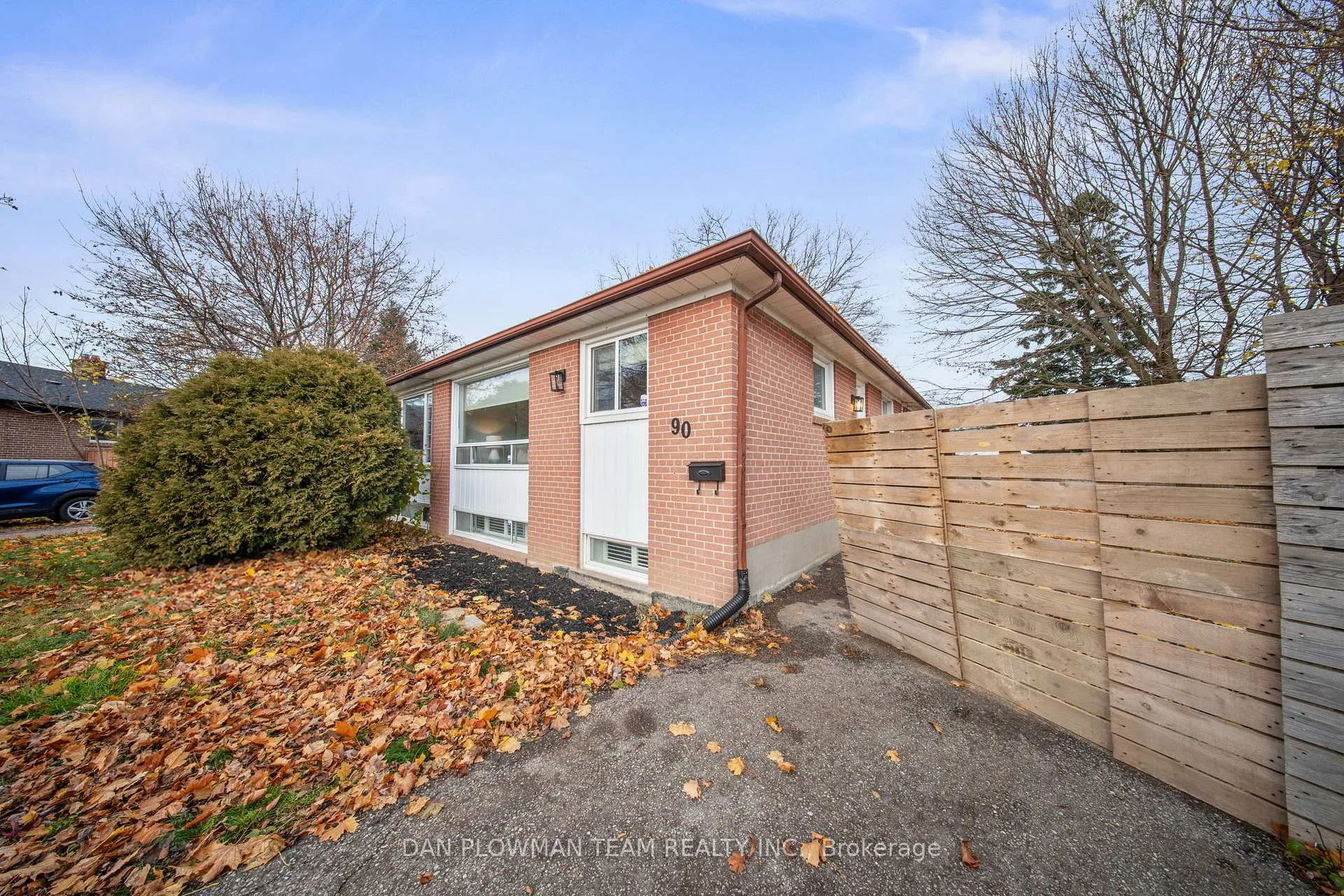 Photo 3 of 90 Hurley Road, Ajax, South East — HOMEH