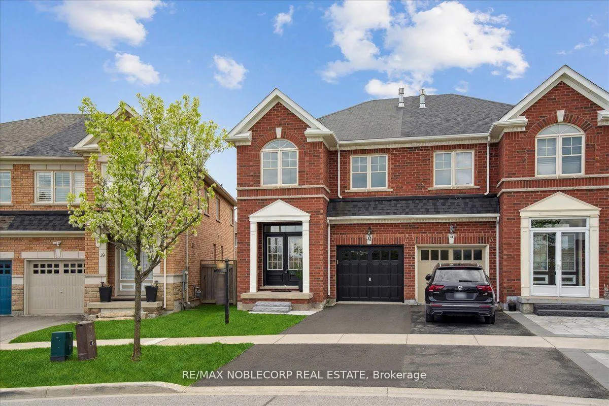 Photo 2 of 41 Robert Osprey Drive, Markham, Cathedraltown — HOMEH