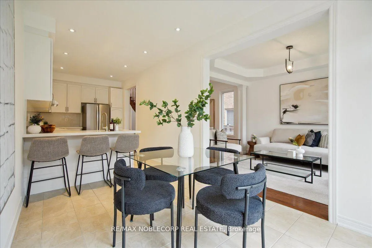 Photo 13 of 41 Robert Osprey Drive, Markham, Cathedraltown — HOMEH