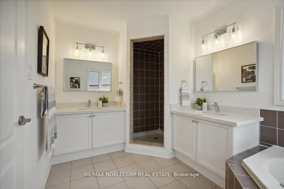 Photo 31 of 41 Robert Osprey Drive, Markham, Cathedraltown — HOMEH