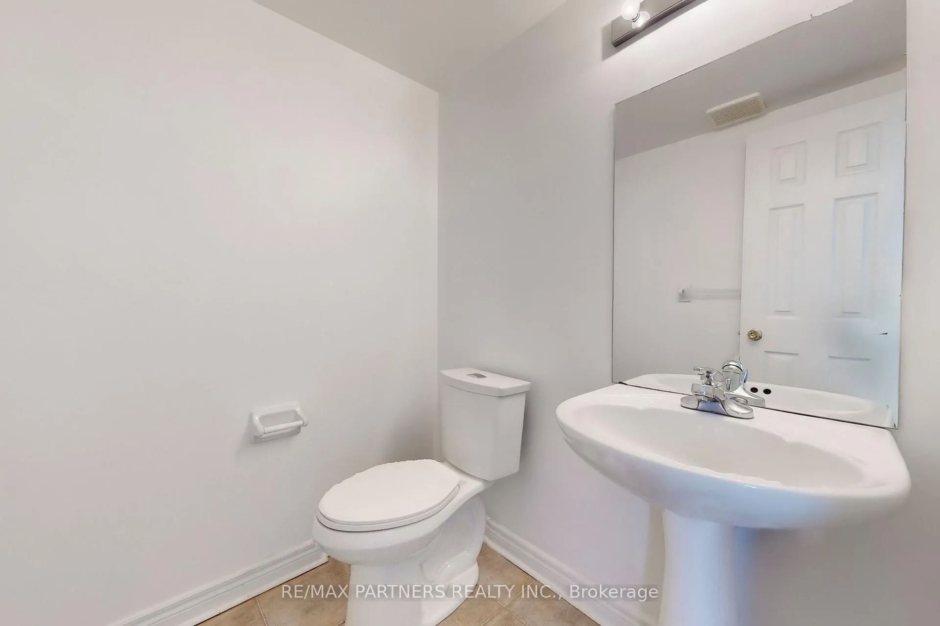 Photo 15 of 67 Irish Rose Drive, Markham, Berczy — HOMEH