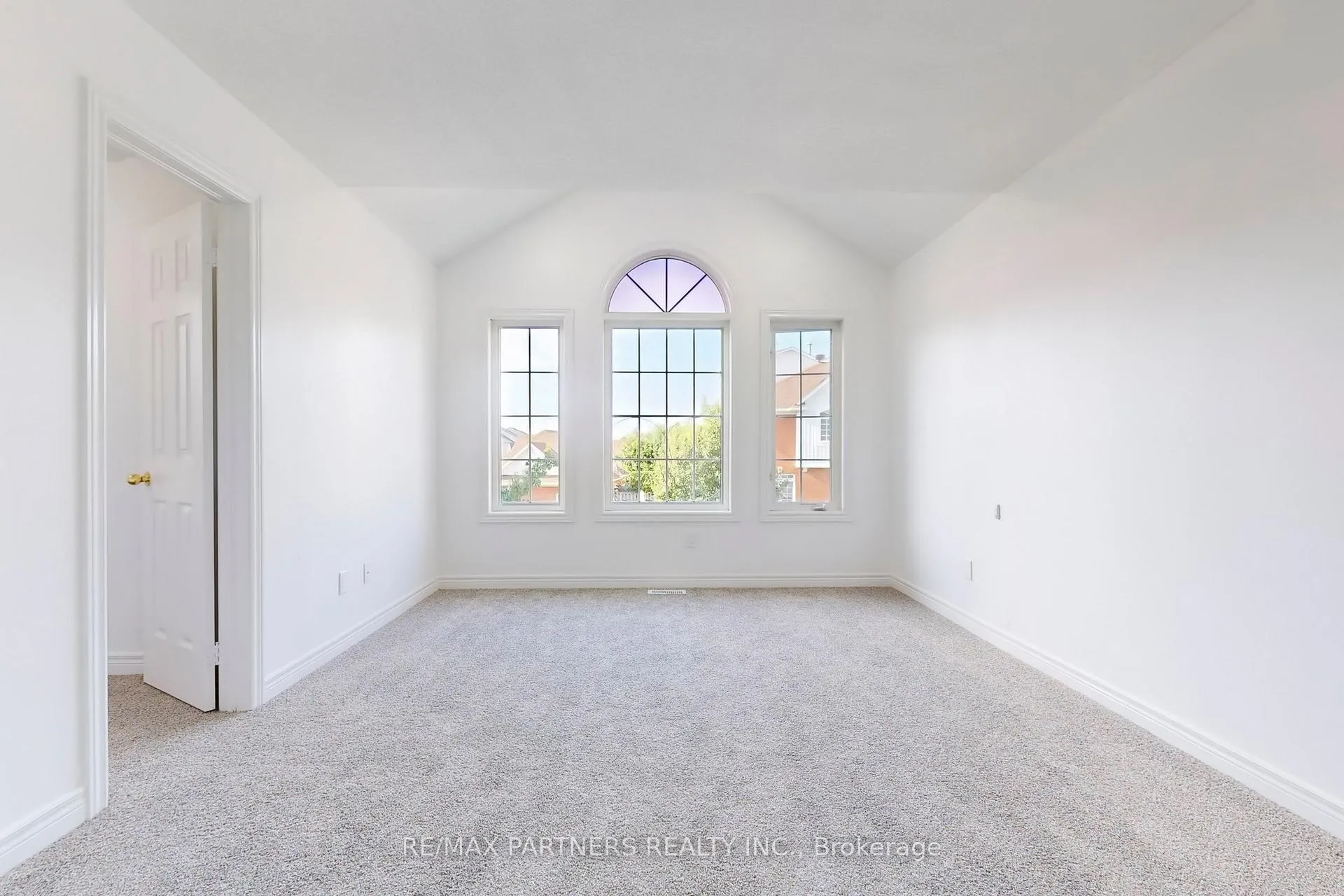 Photo 19 of 67 Irish Rose Drive, Markham, Berczy — HOMEH
