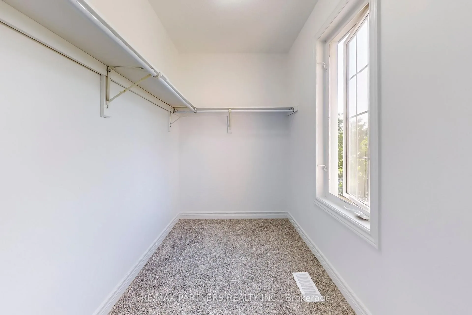 Photo 21 of 67 Irish Rose Drive, Markham, Berczy — HOMEH