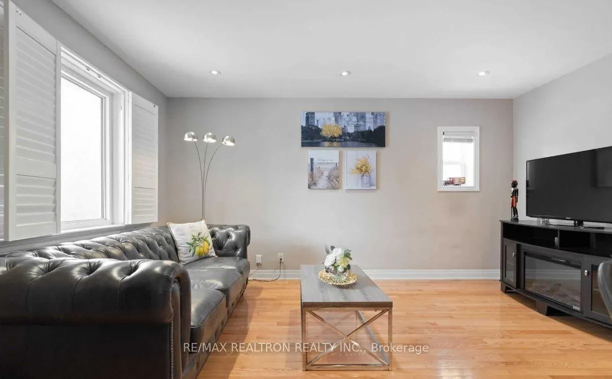 Photo 5 of 473 Vaughan Road E, Toronto, Oakwood Village — HOMEH