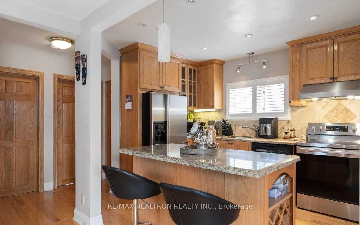 Photo 6 of 473 Vaughan Road E, Toronto, Oakwood Village — HOMEH