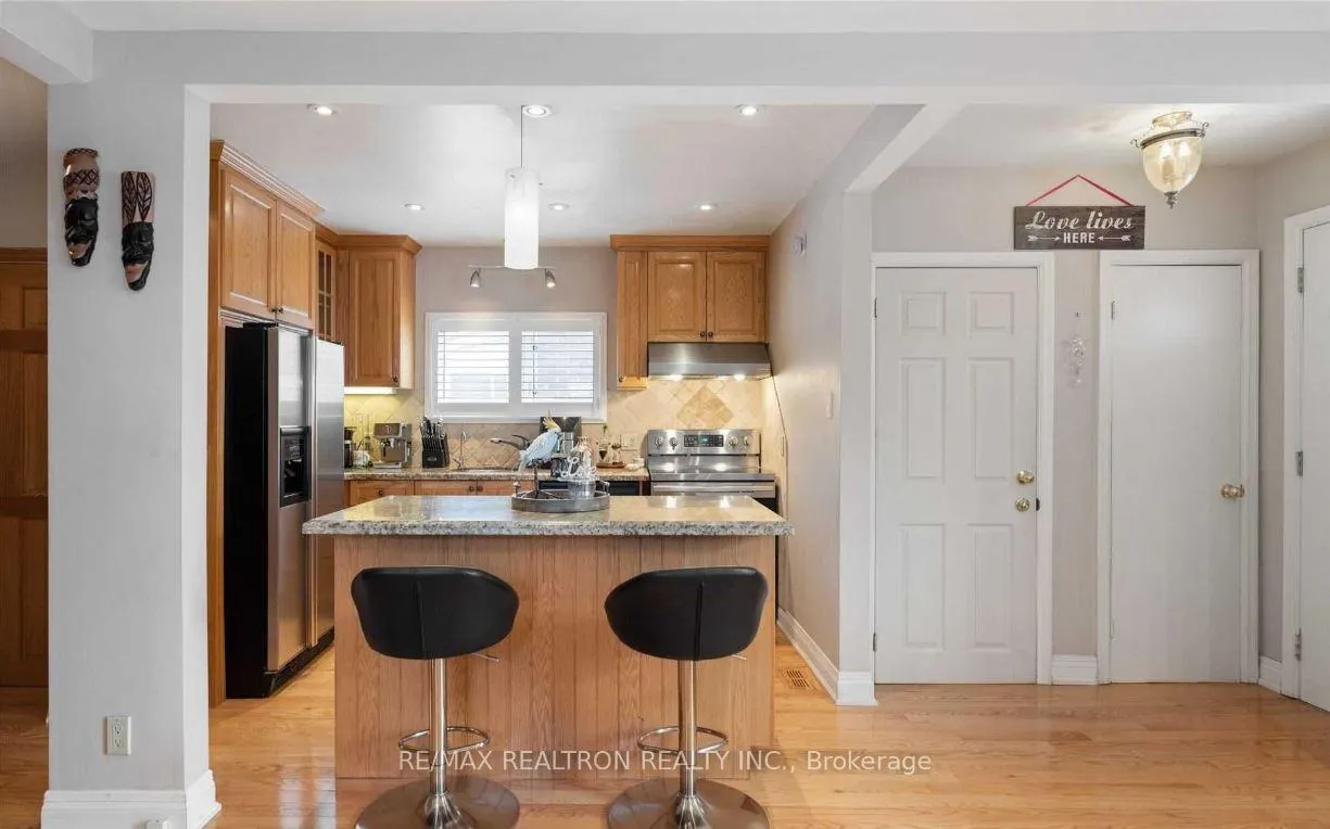 Photo 9 of 473 Vaughan Road E, Toronto, Oakwood Village — HOMEH