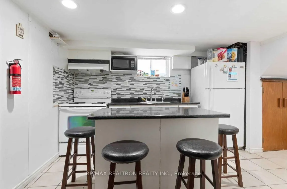 Photo 12 of 473 Vaughan Road E, Toronto, Oakwood Village — HOMEH