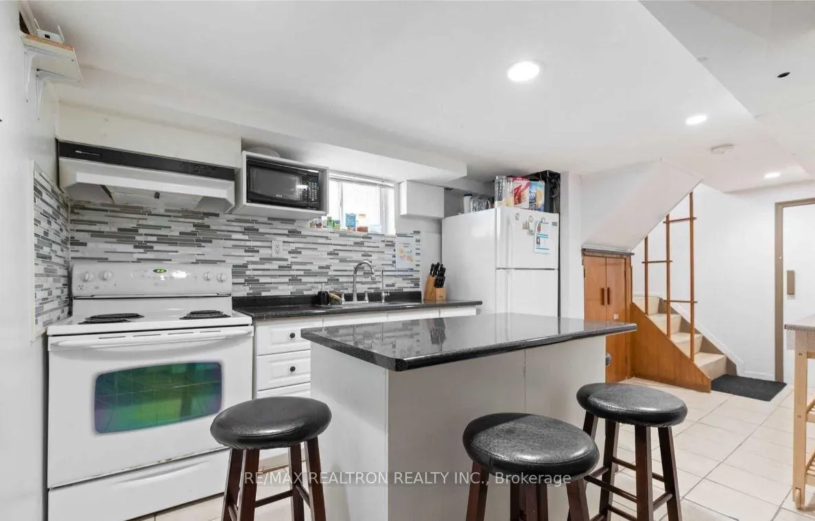Photo 13 of 473 Vaughan Road E, Toronto, Oakwood Village — HOMEH