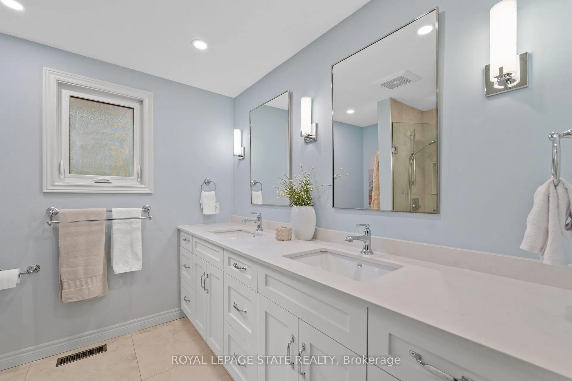 Photo 24 of 125 Chatterson Drive, Hamilton, Ancaster — HOMEH