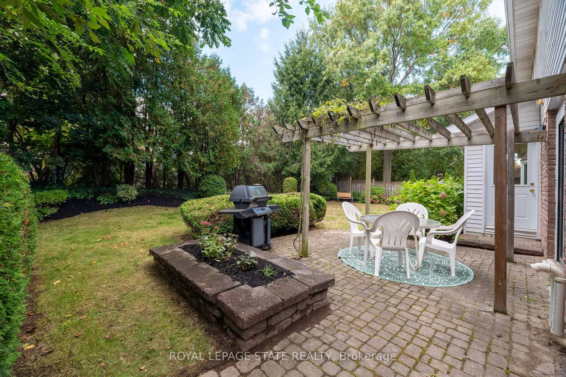 Photo 38 of 125 Chatterson Drive, Hamilton, Ancaster — HOMEH